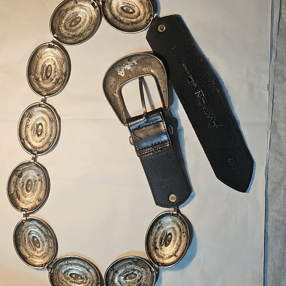 Elegant Black and Gold Women's Belt - Picture 10 of 10